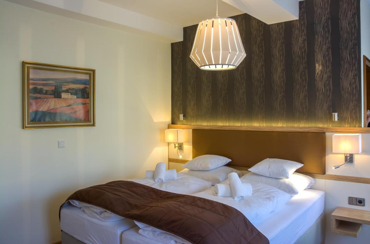 Hotel Klosterturm Хильдесхайм Экстерьер фото