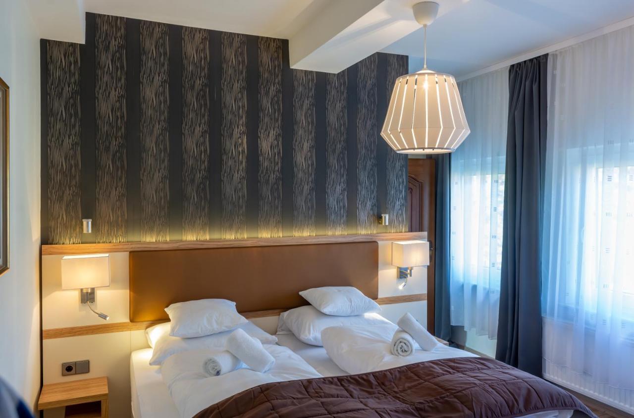 Hotel Klosterturm Хильдесхайм Экстерьер фото
