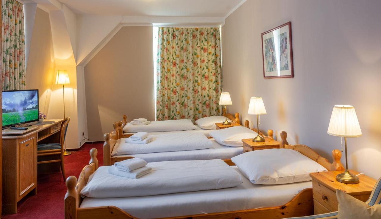 Hotel Klosterturm Хильдесхайм Экстерьер фото