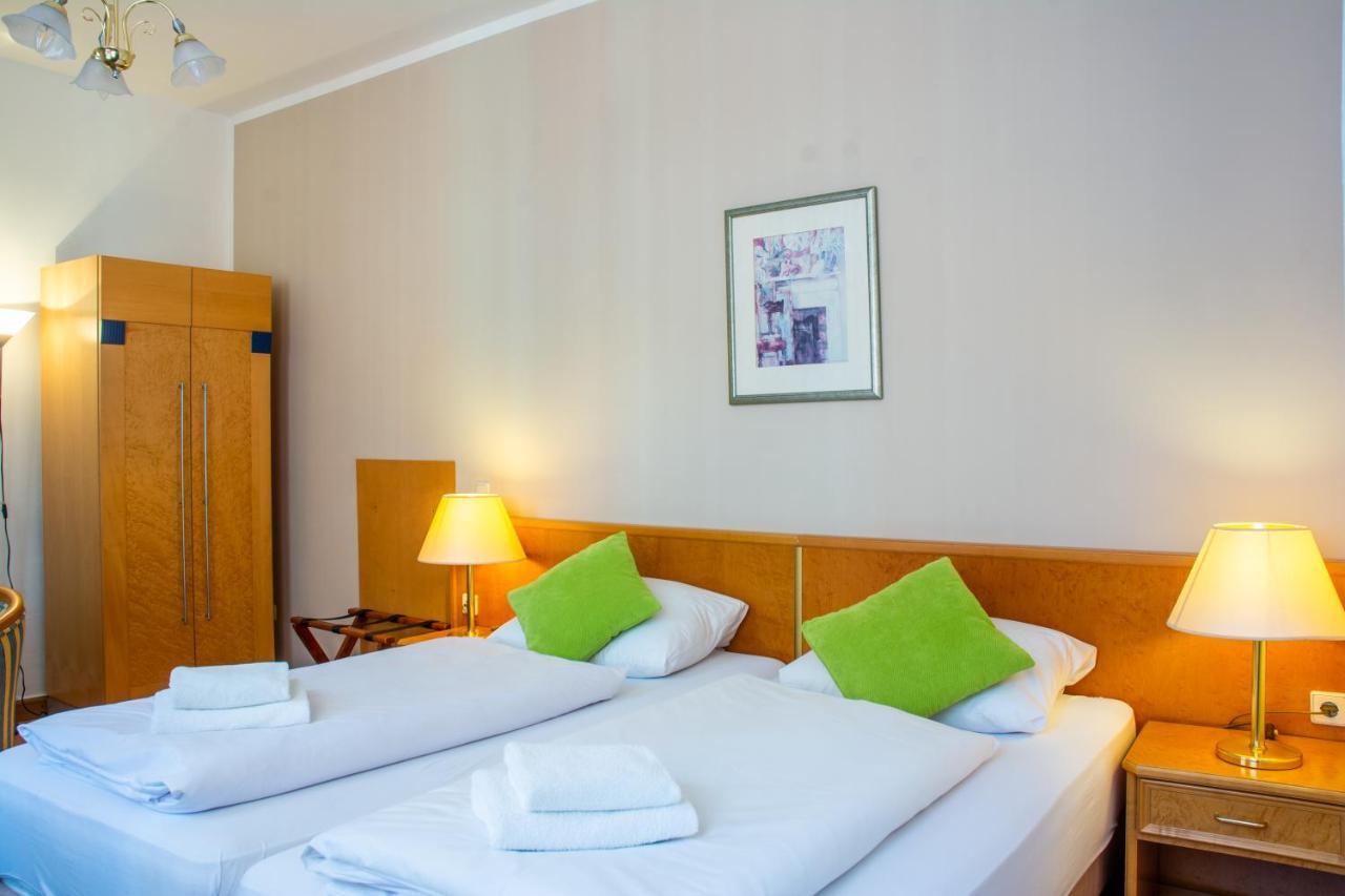 Hotel Klosterturm Хильдесхайм Экстерьер фото