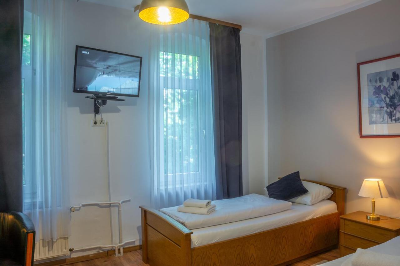 Hotel Klosterturm Хильдесхайм Экстерьер фото